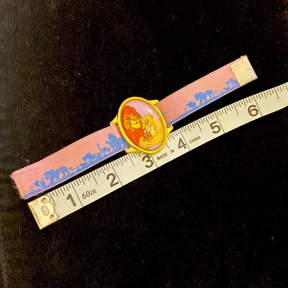 Vintage Lion King bracelet with large domed cameo Simba family